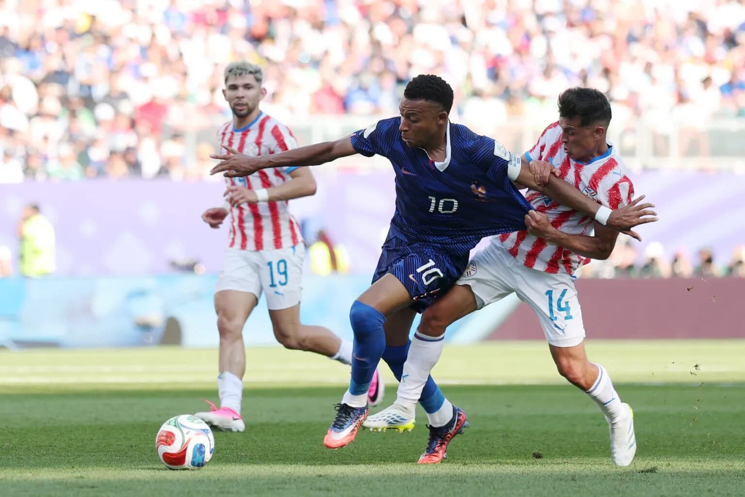 Mbappé straight talking: "We play beautiful and dirty when we have to"