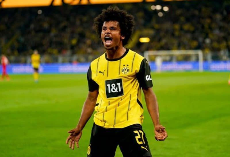 ميركاتو 9 يوليو: مانزامبي وهيولماند وأندريه سانتوس... يوم يتسارع