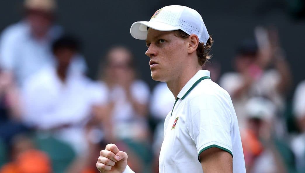 Wimbledon 2026 : Jannik Sinner s'en sort en cinq sets face à Kecmanović pour défendre son titre